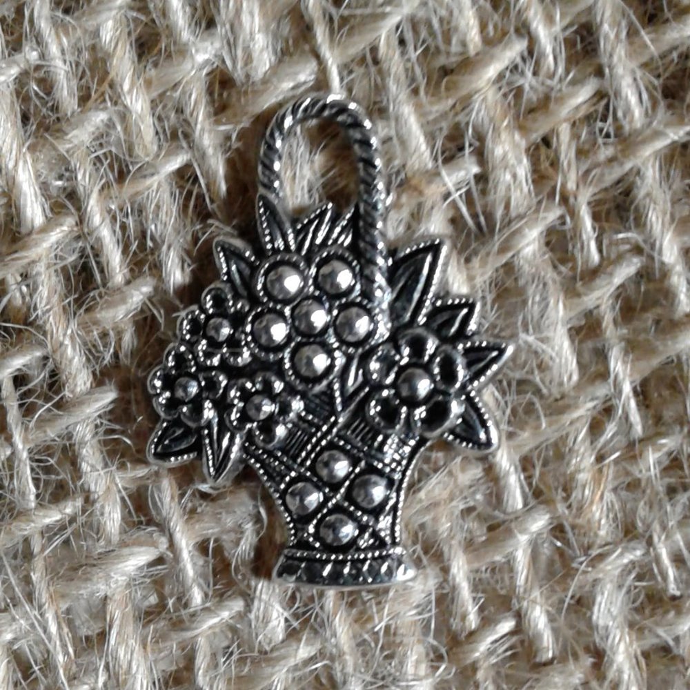 Avon Flower Basket Pin Silver Tone
